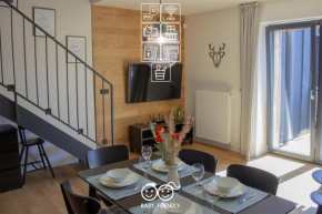 ENJOYHARRACHOV - Atraktivní slunný klimatizovaný apartmán 14 v centru Harrachova se saunou, parkováním, Wifi-WLAN, SAT, herní konzolí, PC s win 10, Netflix zdarma a možností dobíjení auta s jedinečným